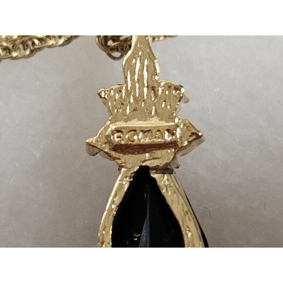 Elegant Black and Gold Necklace - Picture 6 of 8